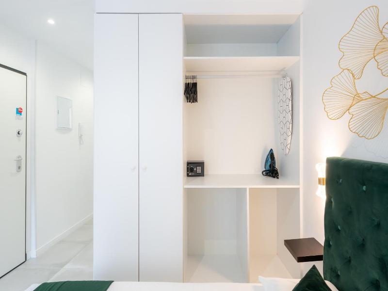 Lemon Apartment Hotels Bernabeu image