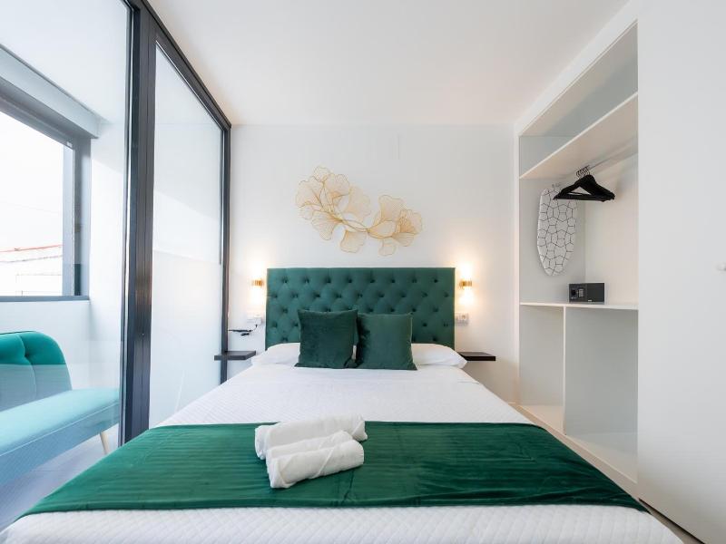 Lemon Apartment Hotels Bernabeu image