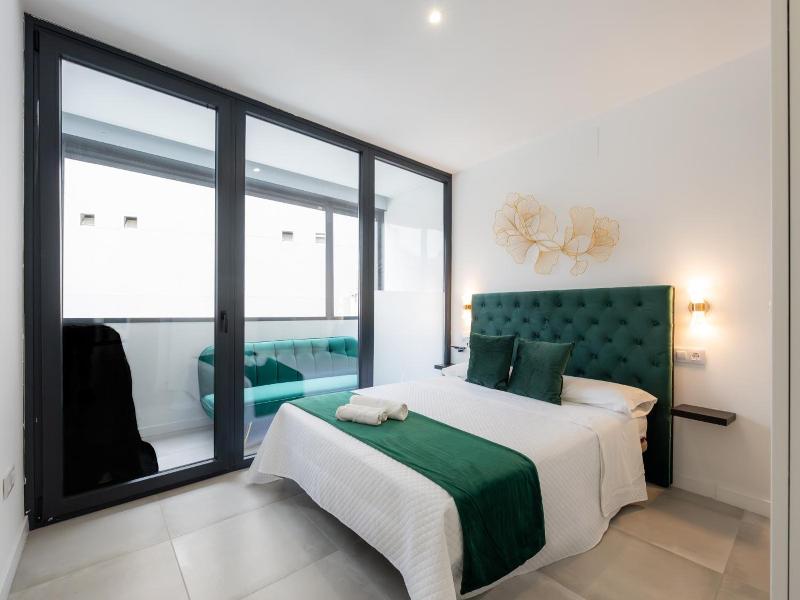 Lemon Apartment Hotels Bernabeu image