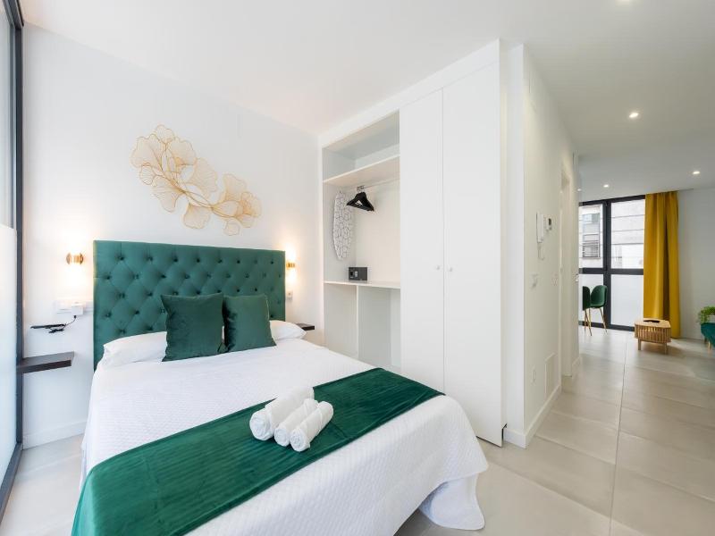 Lemon Apartment Hotels Bernabeu image
