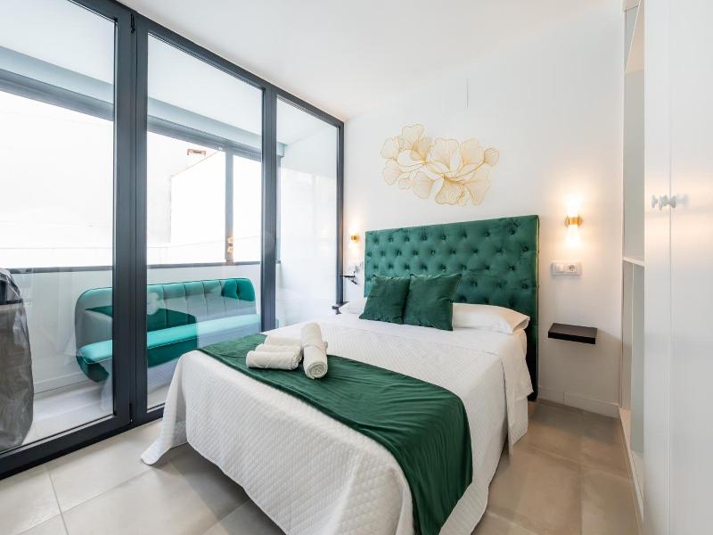 Lemon Apartment Hotels Bernabeu image