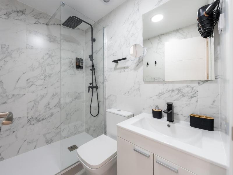 Lemon Apartment Hotels Bernabeu image