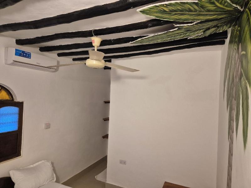 Ellavita Cottages Zanzibar image