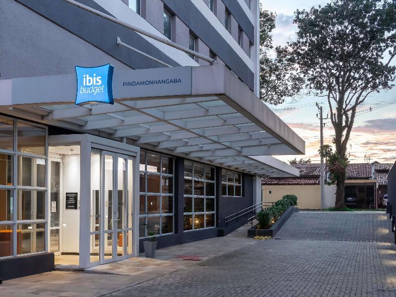 Ibis Budget Pindamonhangaba image