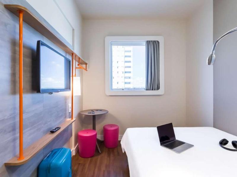 Ibis Budget Pindamonhangaba image