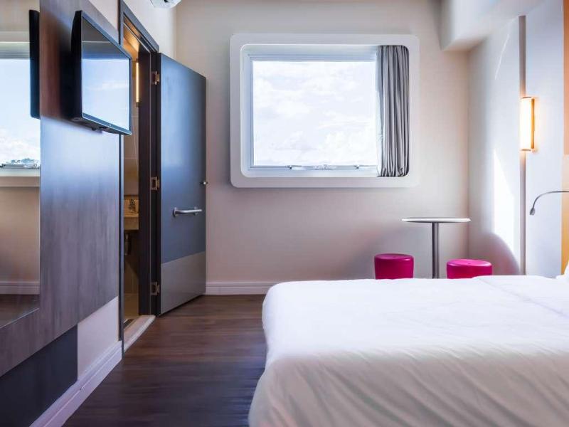 Ibis Budget Pindamonhangaba image