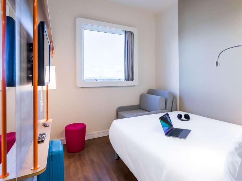 Ibis Budget Pindamonhangaba image