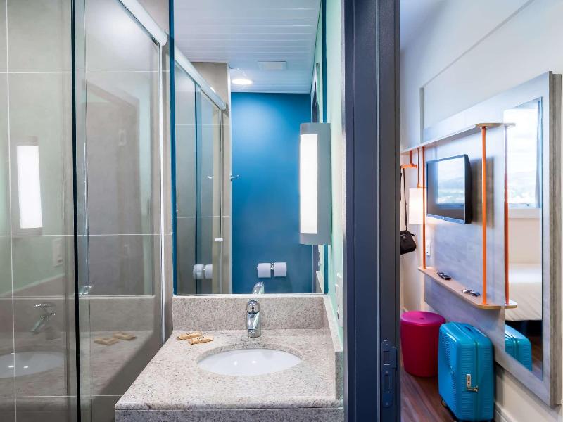 Ibis Budget Pindamonhangaba image