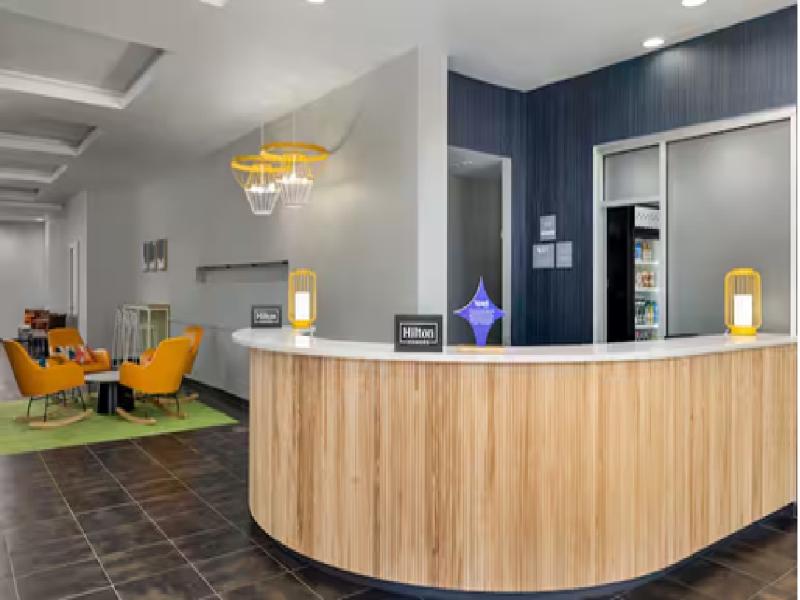 Spark By Hilton Artesia image
