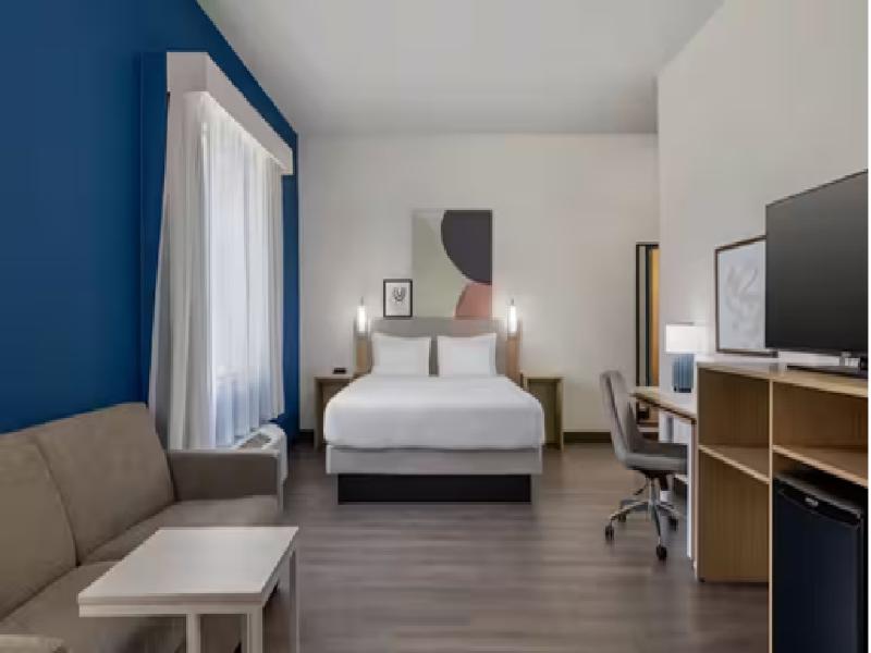 Spark By Hilton Artesia image