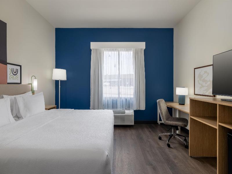 Spark By Hilton Artesia image