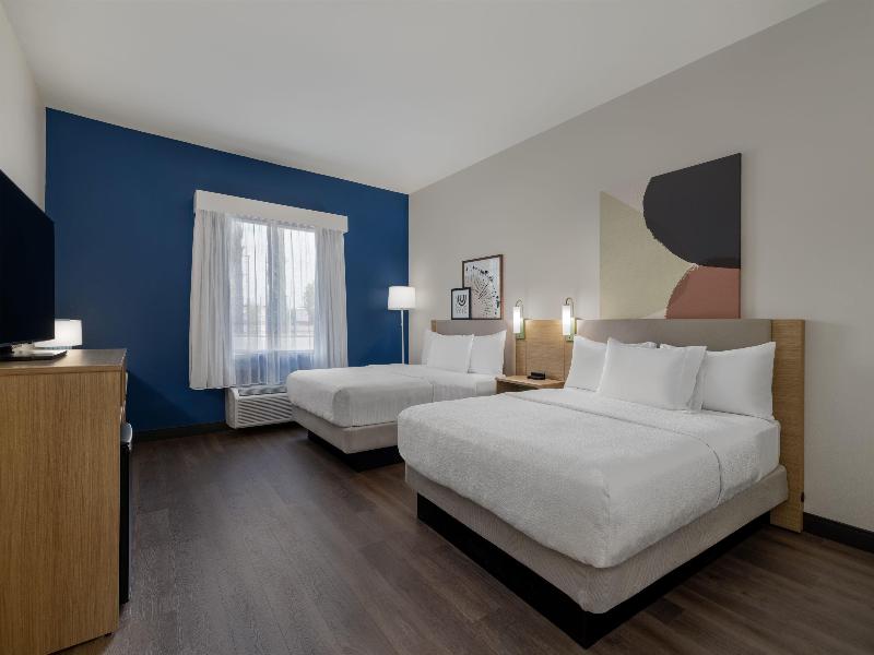 Spark By Hilton Artesia image