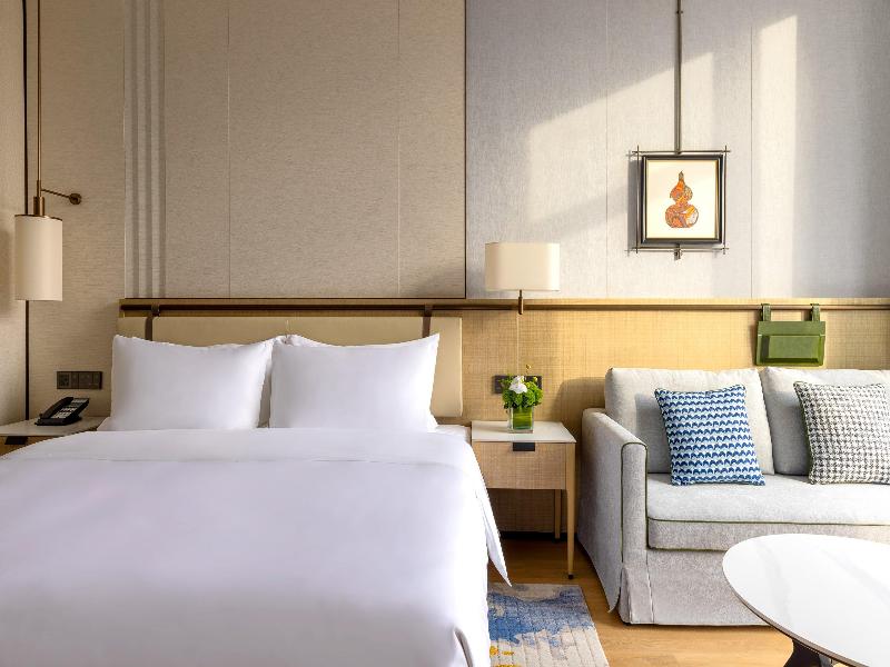 Holiday Inn Datong image