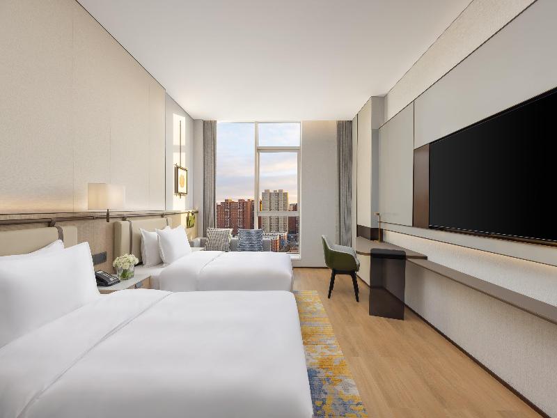 Holiday Inn Datong image