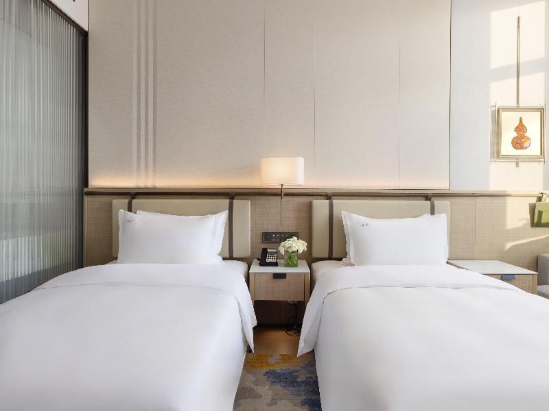 Holiday Inn Datong image