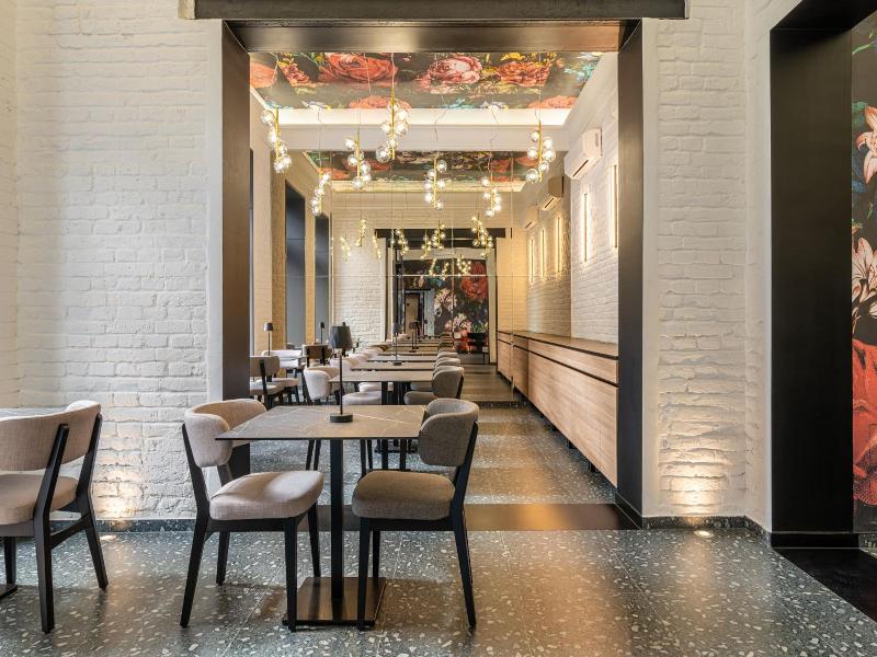 Urban Hotel image