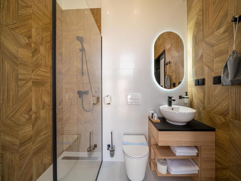 Urban Hotel image
