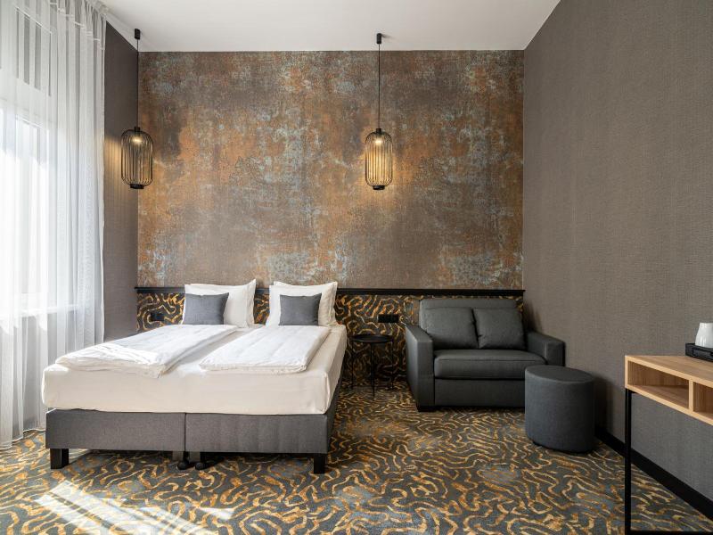 Urban Hotel image
