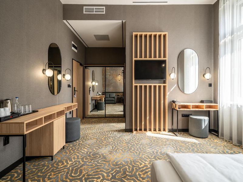 Urban Hotel image