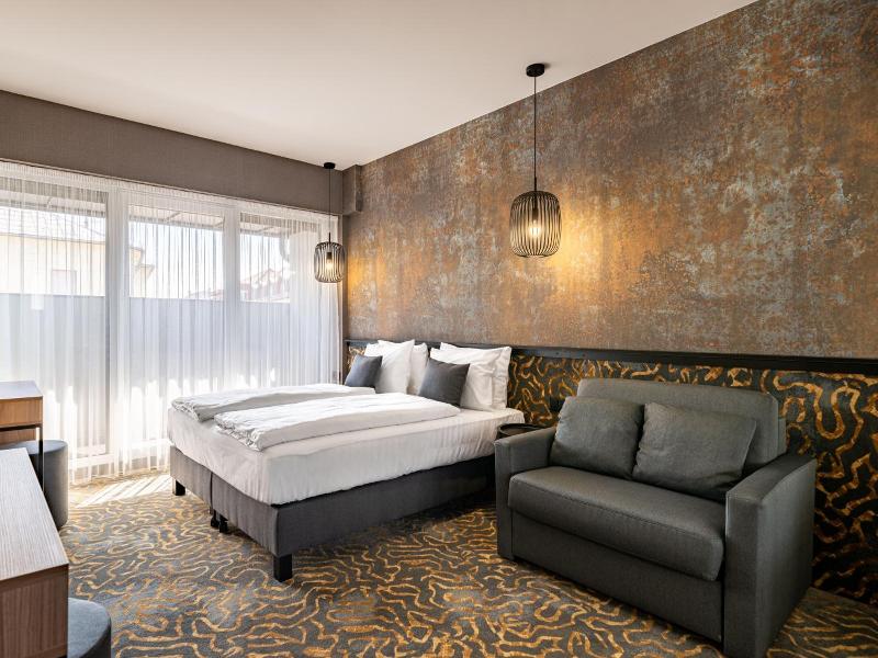 Urban Hotel image