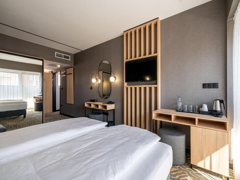 Urban Hotel image