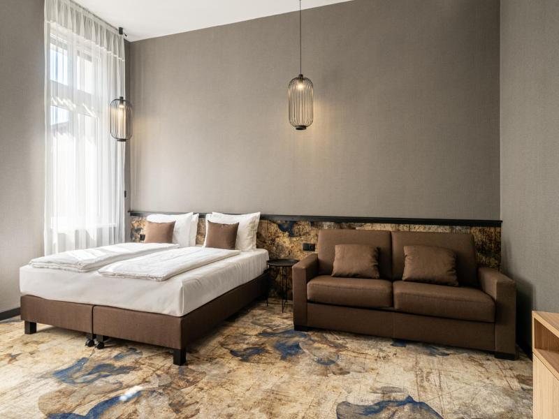 Urban Hotel image