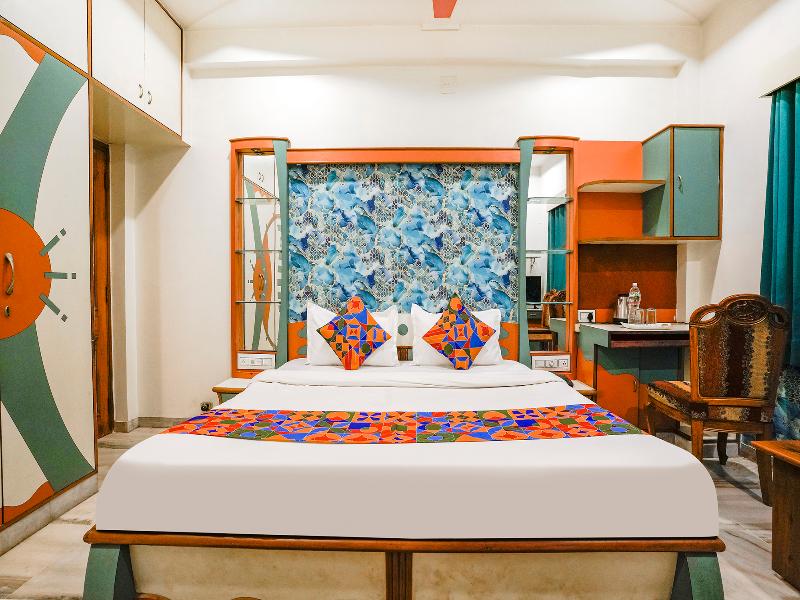 Hotel Rest And Peace image