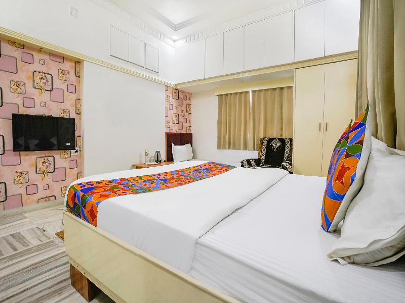 Hotel Rest And Peace image