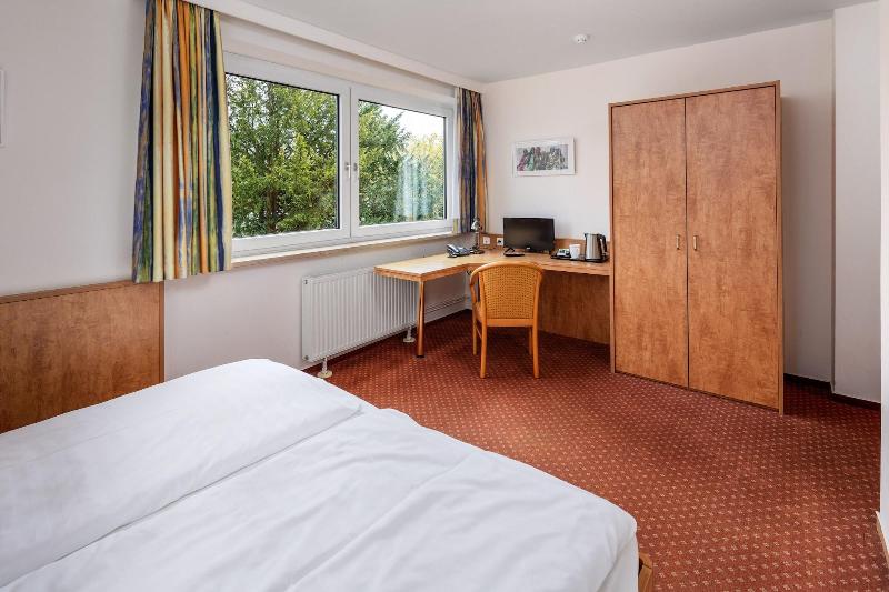 Academy Lodge Boardinghouse image