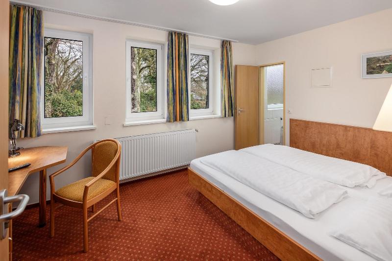 Academy Lodge Boardinghouse image