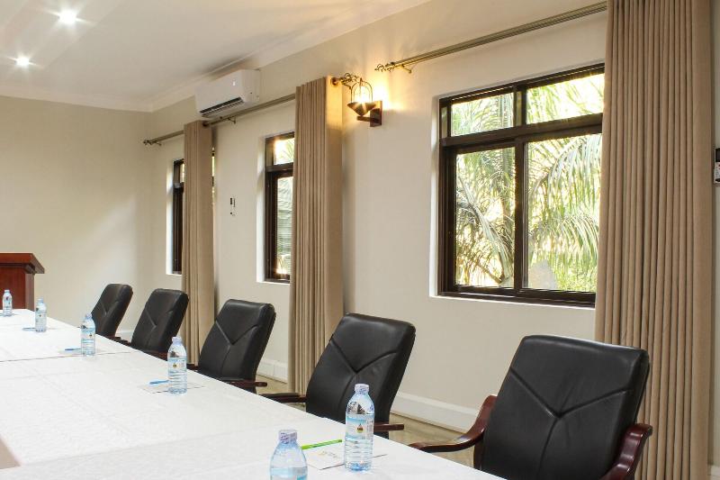Excelsis Garden Hotel Kampala image