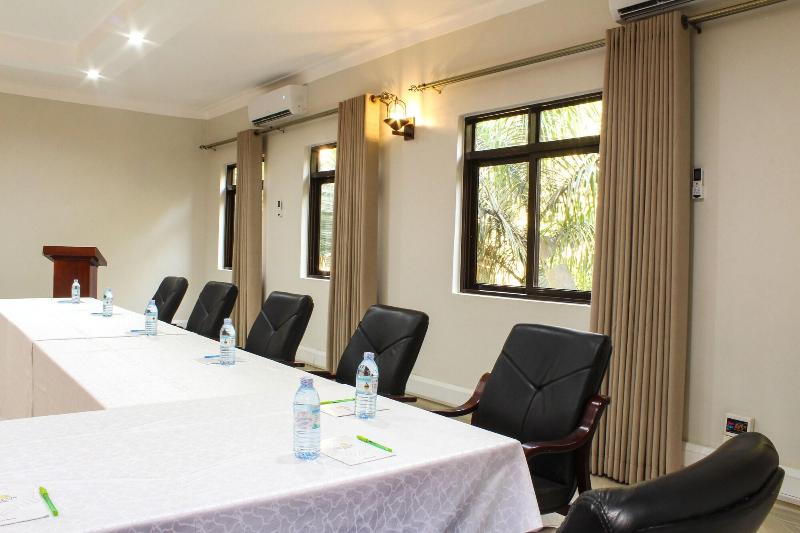 Excelsis Garden Hotel Kampala image