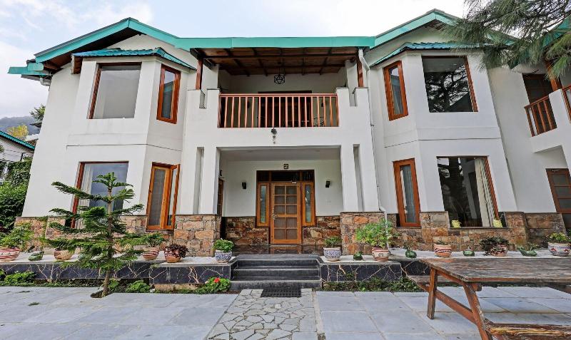 Treebo Vista Lago With Lake View image