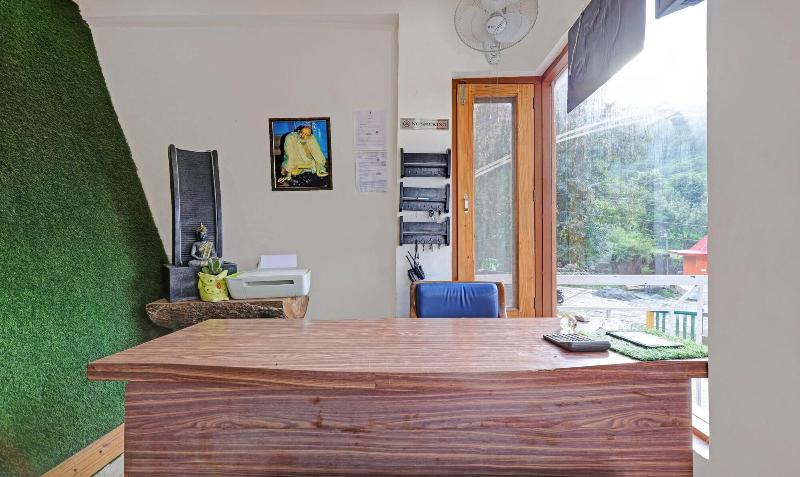 Treebo Vista Lago With Lake View image