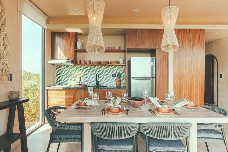 Luxury And Mordern Beachfront Condo By Bt Homes image