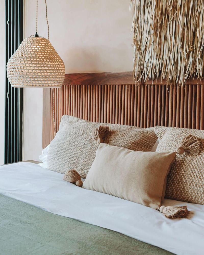 Luxury And Mordern Beachfront Condo By Bt Homes image