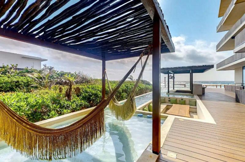 Luxury And Mordern Beachfront Condo By Bt Homes image