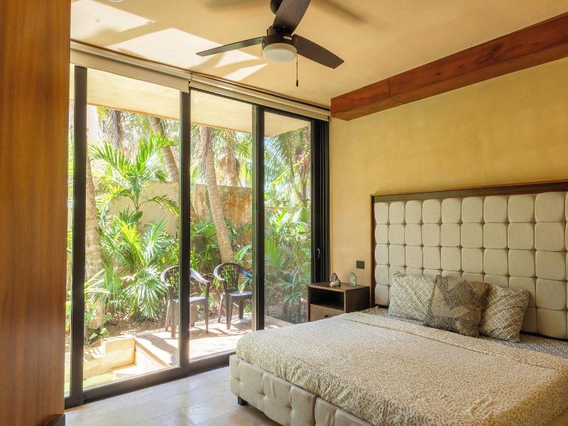 Luxury And Mordern Beachfront Condo By Bt Homes image