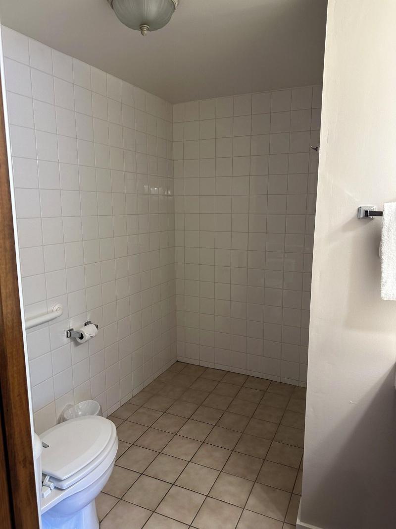 Lee Vining Motel image