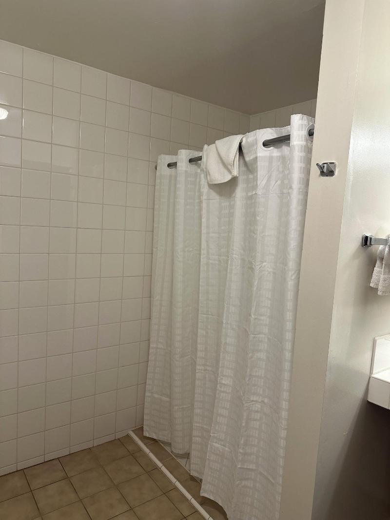 Lee Vining Motel image