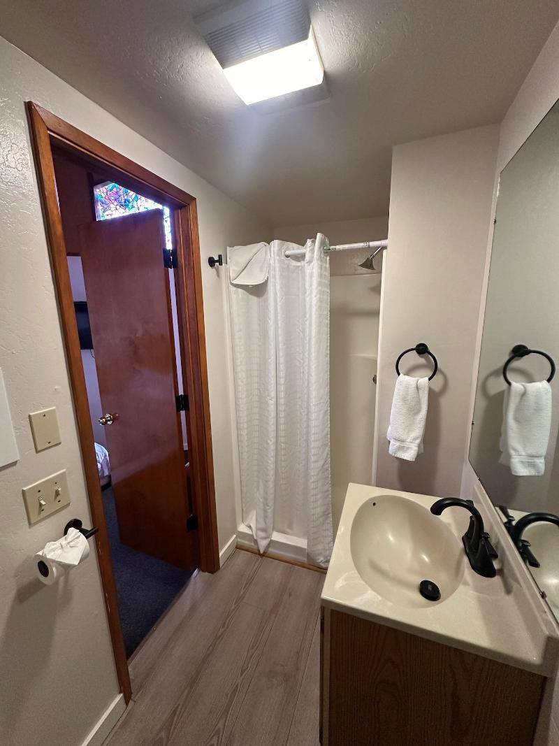 Lee Vining Motel image