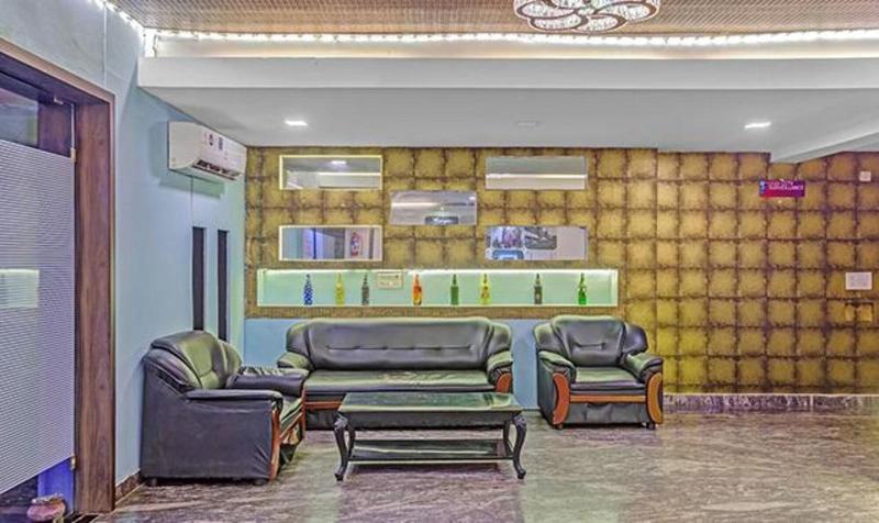 Fabhotel Luck Inn Residency image
