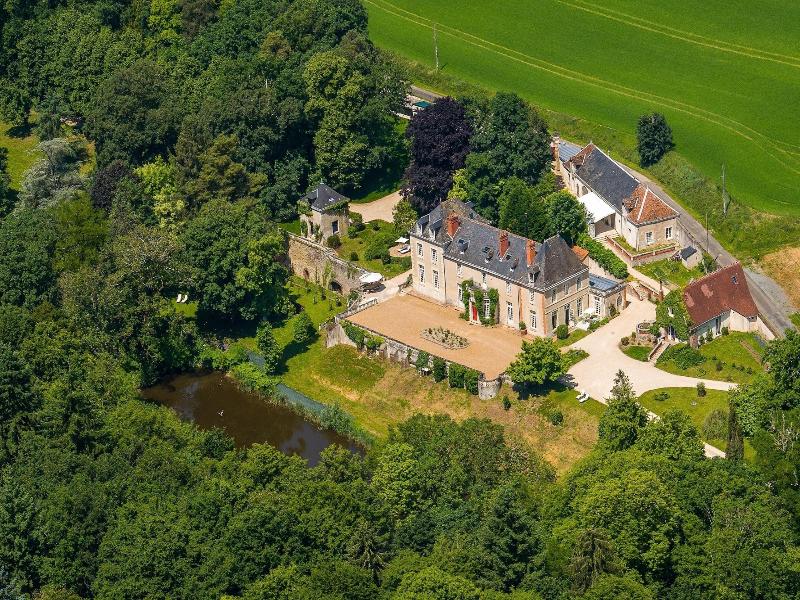 Château de la Huberdière image