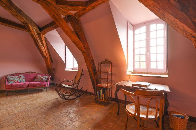 Château de la Huberdière image