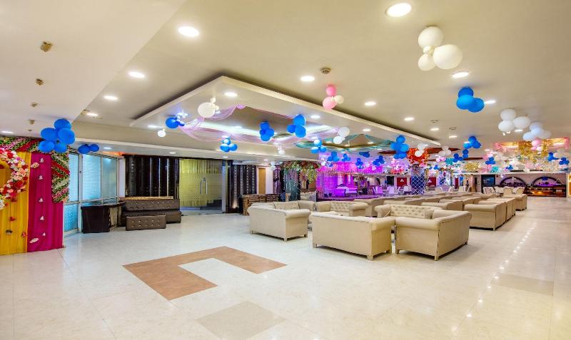 Treebo Royal Palace New Delhi image