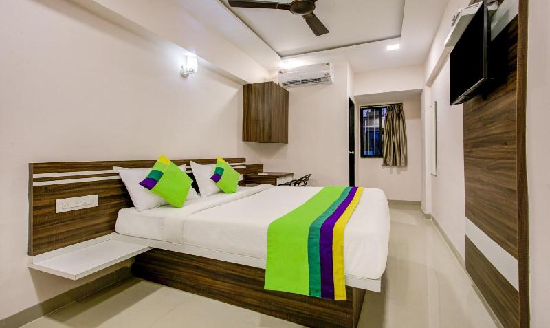 Treebo Kings Inn Vashi image