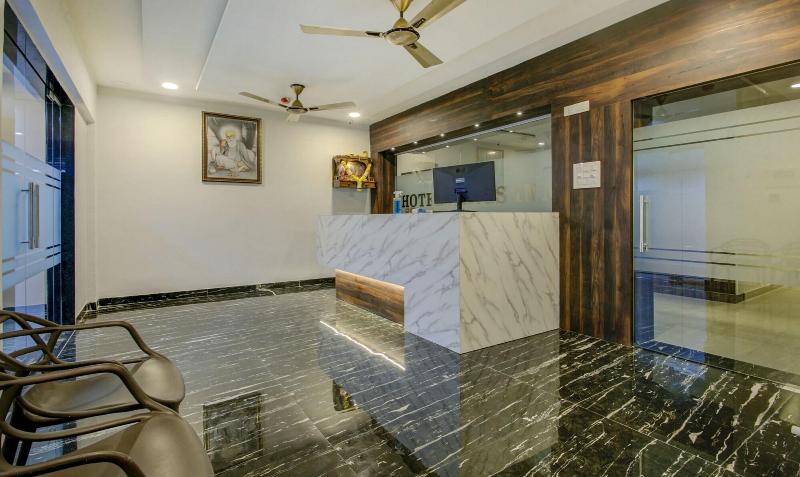 Treebo Kings Inn Vashi image