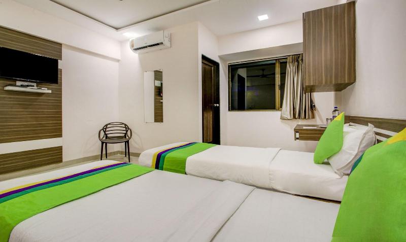 Treebo Kings Inn Vashi image