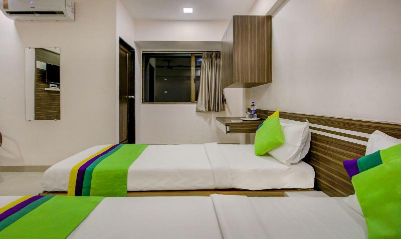 Treebo Kings Inn Vashi image