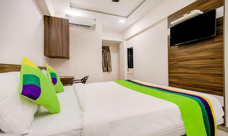Treebo Kings Inn Vashi image